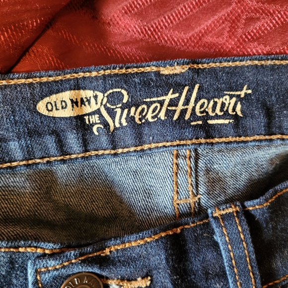 Old Navy sweetheart style jeans, size 6 - Picture 2 of 4